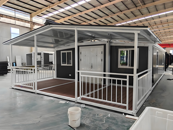 Expandable Container House